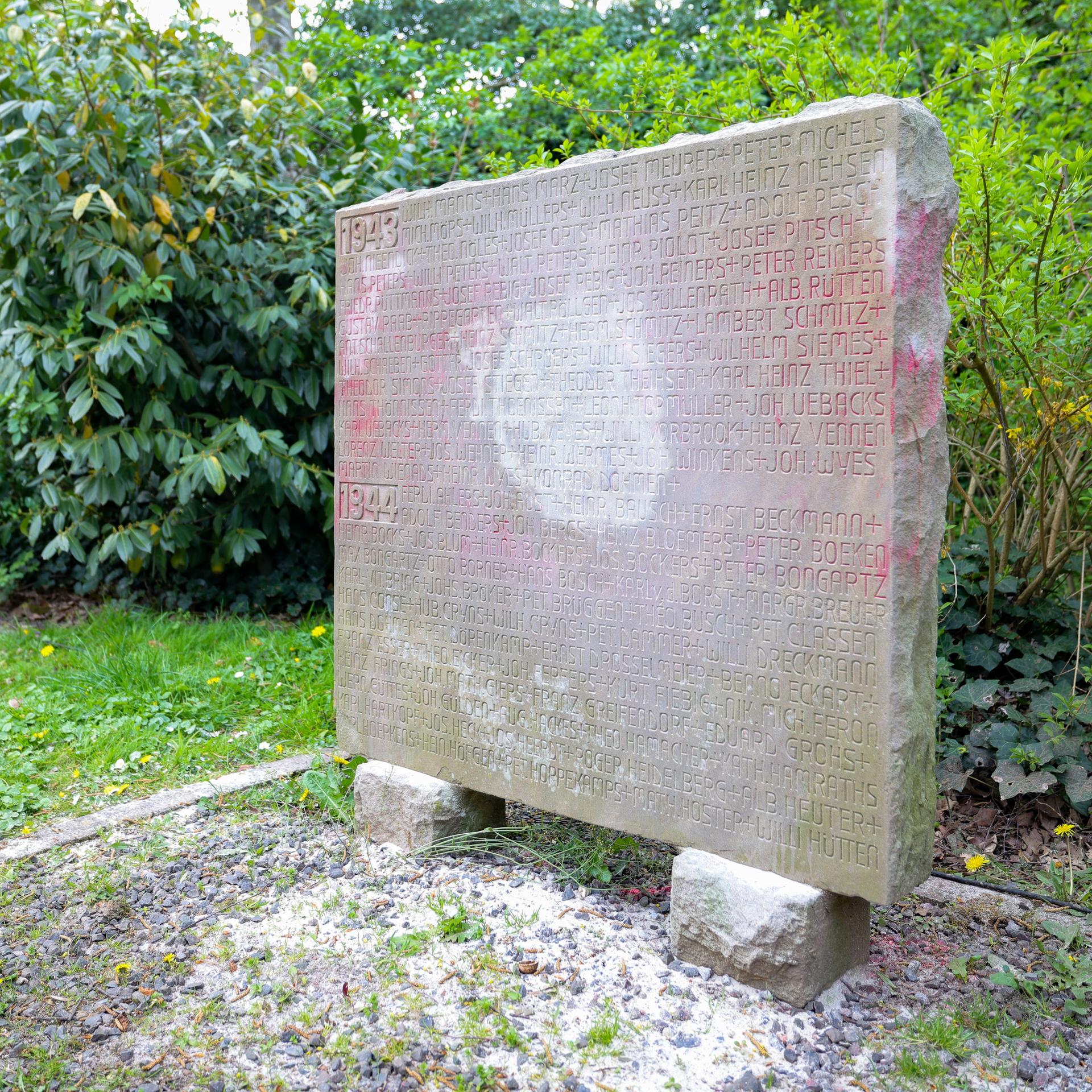 Erinnerungskultur - "Digitalen Raum nicht rechtsextremen Gruppen überlassen"