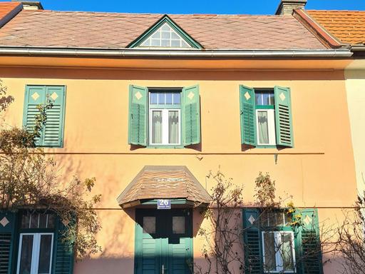 Das Haus in der Klagenfurter Henselstrße, in dem Ingeborg Bachmann ihre Jugend verbracht hat. Es wurde von der Privatstiftung Kärnten gekauft und soll als Museum sowie als Begegnungsort genutzt werden. 