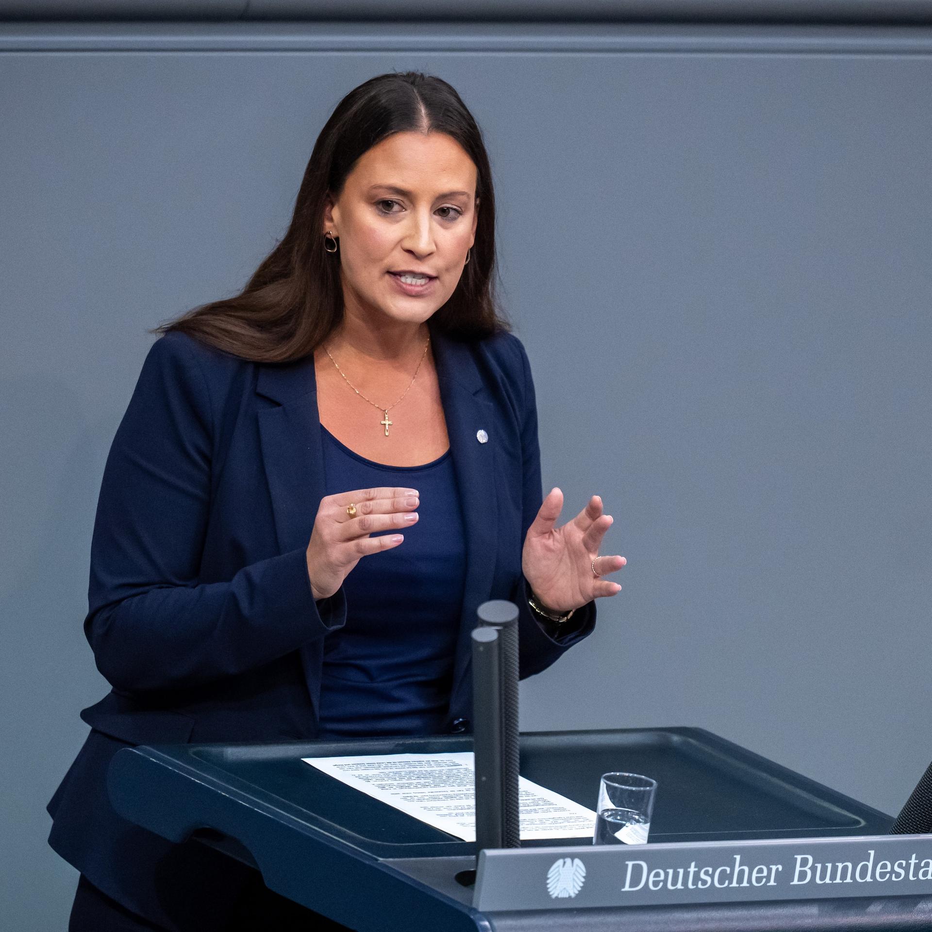 Caroline Bosbach (CDU), spricht im Bundestag.