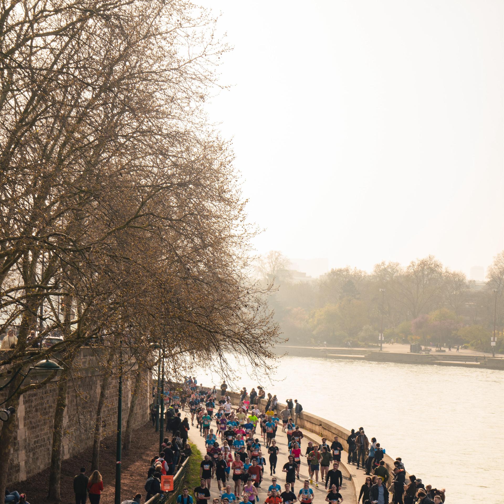 Frankreich - Paris-Marathon verzeichnet Teilnehmer-Rekord