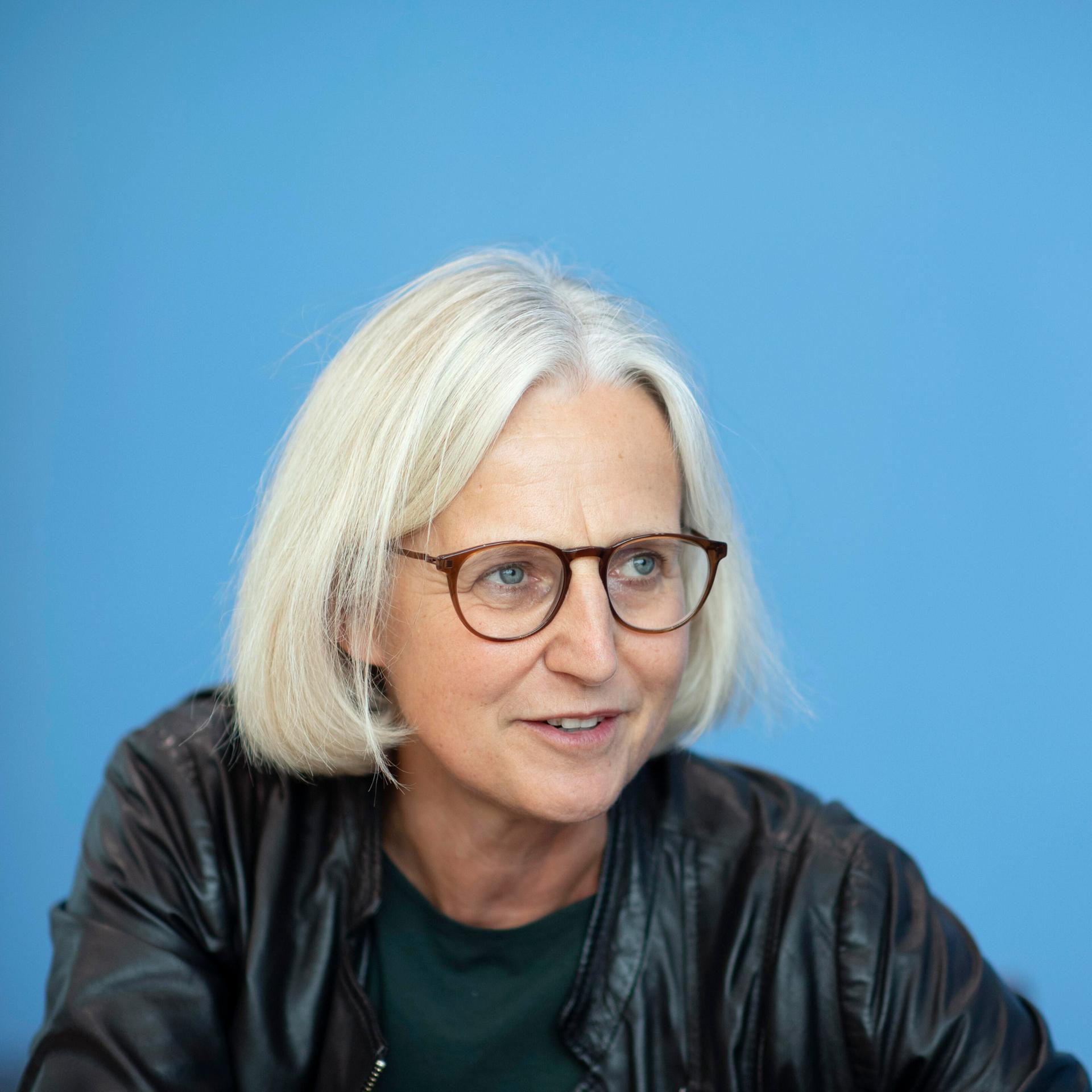 Christiane Hoffmann - Die Weltgeschichte spiegelt sich im persönlichen Leben