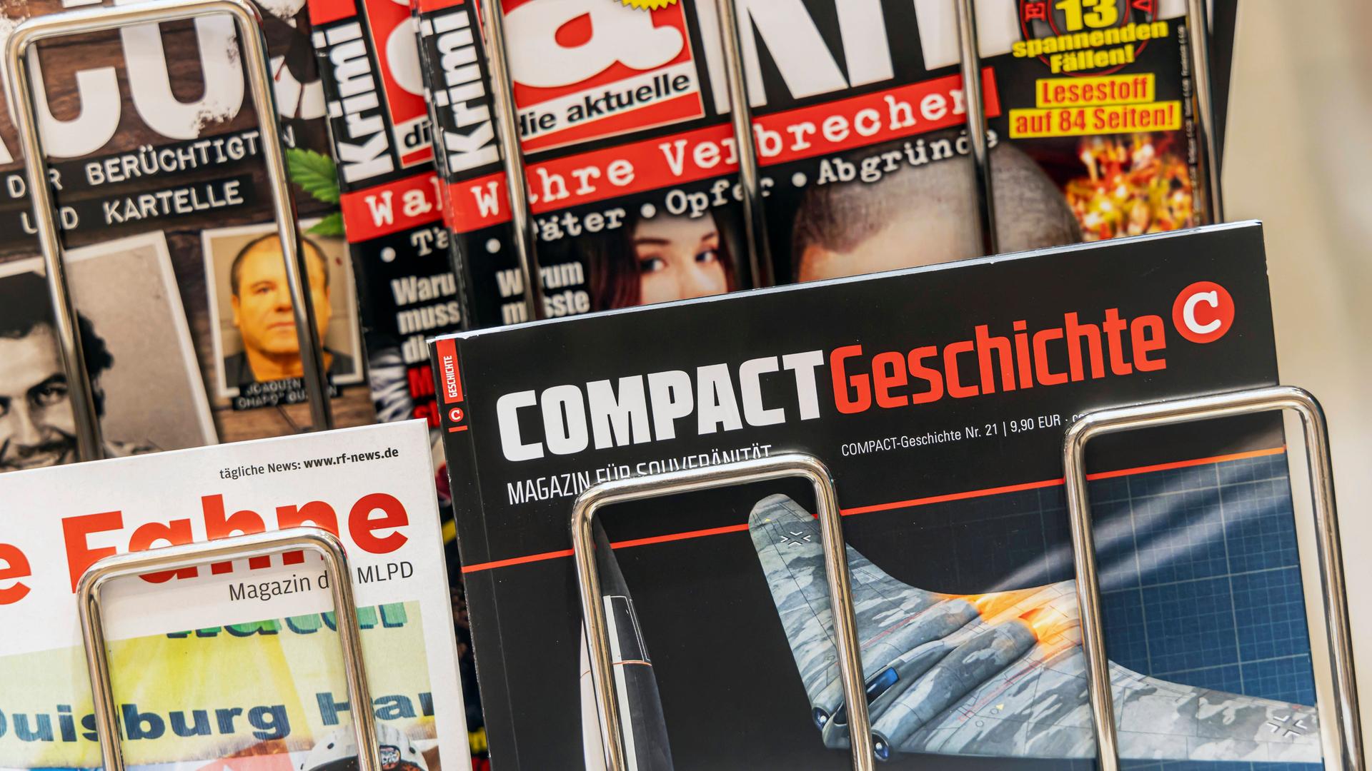 Zeitschrift "Compact Geschichte" im Bahnhofsbuchhandel in Ulm. 