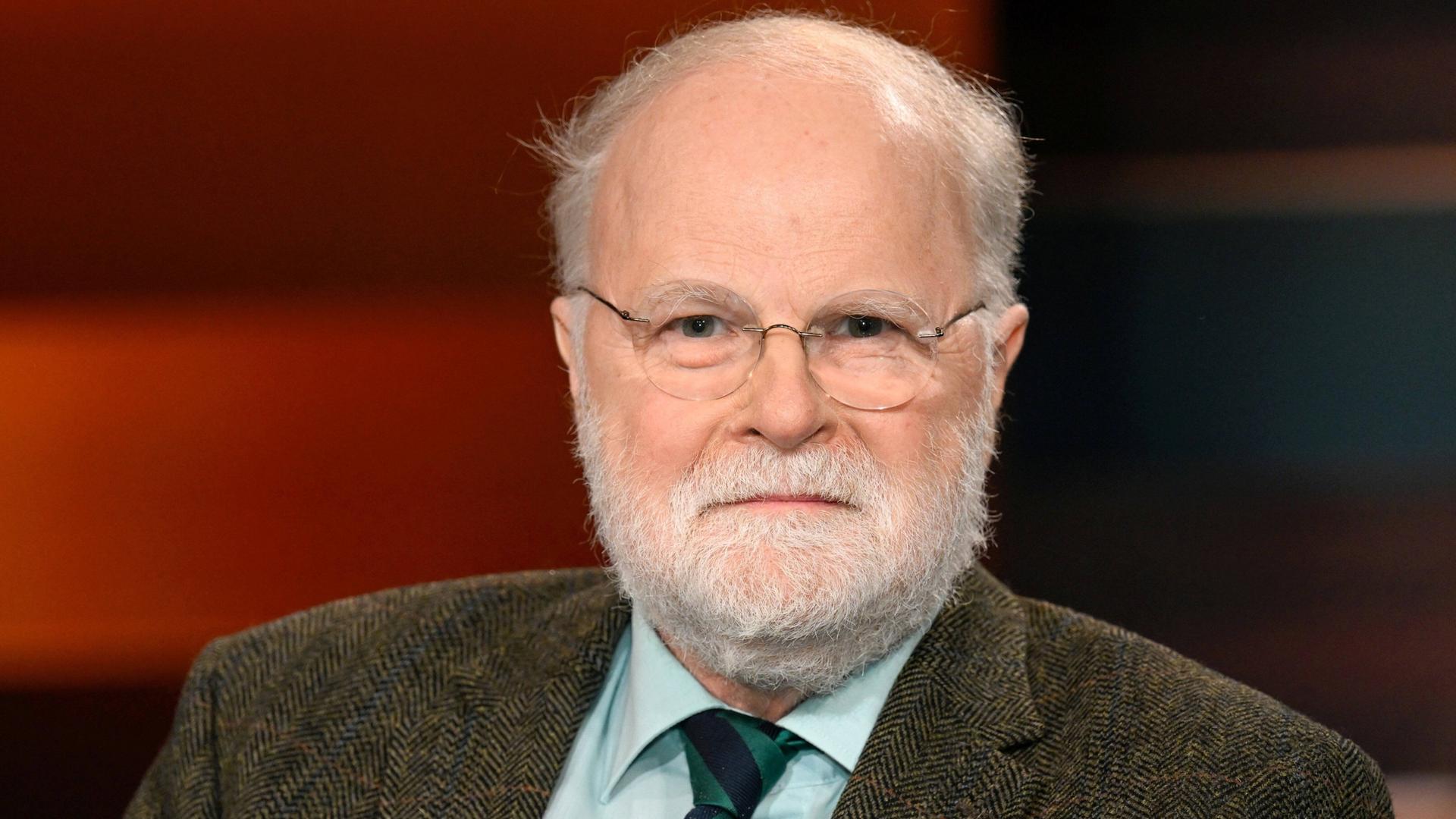 Ein Porträtbild des Theologen, Psychiater und Publizisten Manfred Lütz in der ZDF-Talkshow "Markus Lanz".