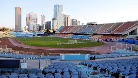 Überblick über das Ramat-Gan-Stadion in Tel Aviv. Die israelische Fußball-Liga hat ihren Spielbertrieb wieder aufgenommen.