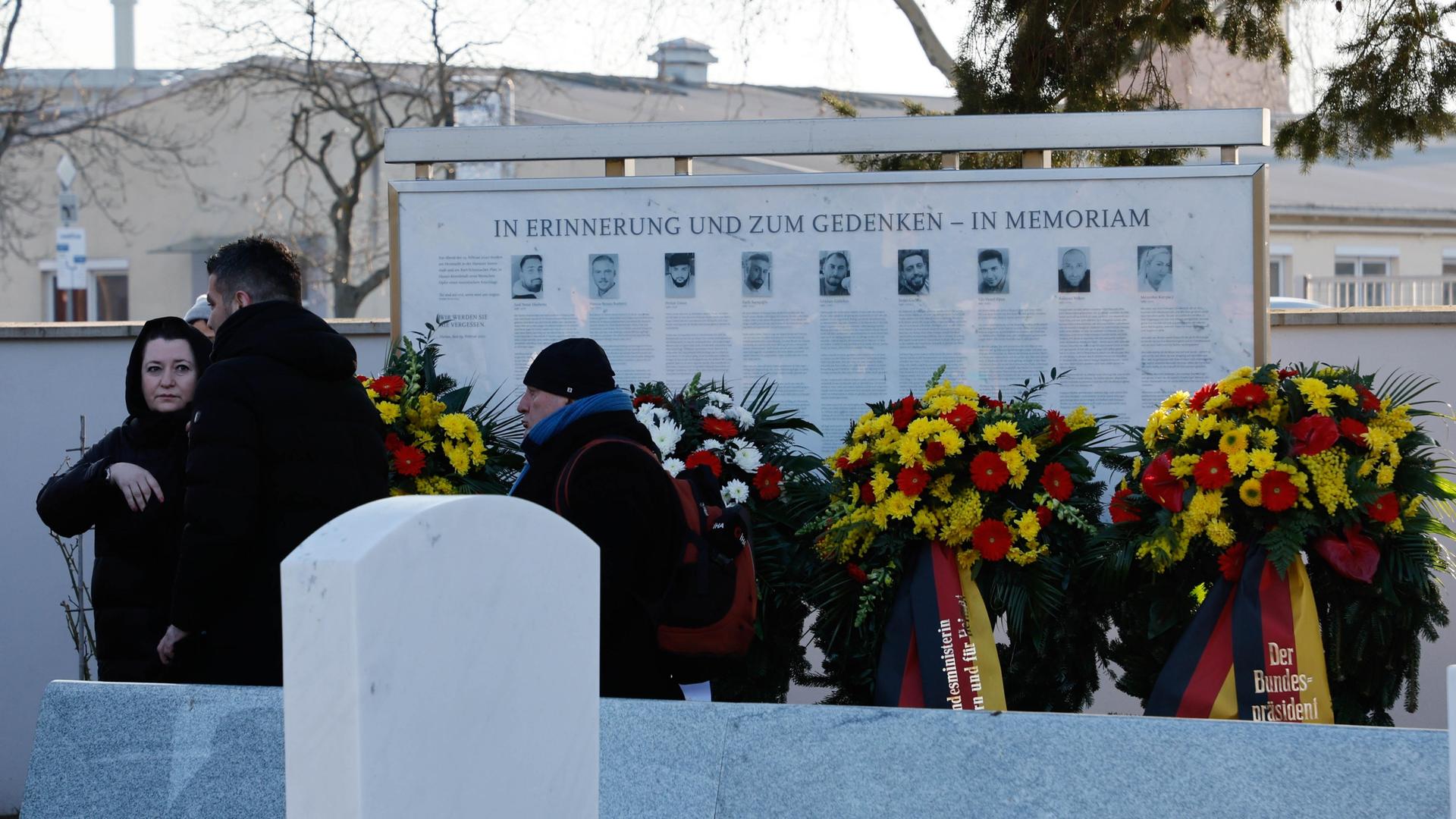 Am 19. Februar 2025 fand auf einem Friedhof in Hanau eine Gedenkfeier für die Opfer eines rassistischen Terroranschlags statt. Am 19. Februar 2020 tötet ein 43-Jähriger neun Menschen, darunter vier türkische Staatsbürger. Kadir Ilboga / Anadolu