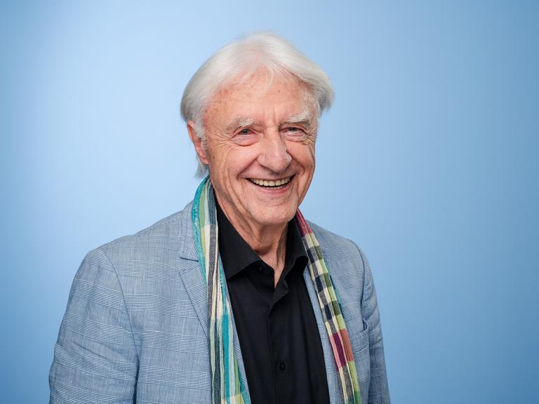 Der Kabarettist Emil Steinberger, aufgenommen am 13.06.2025 in Leipzig.