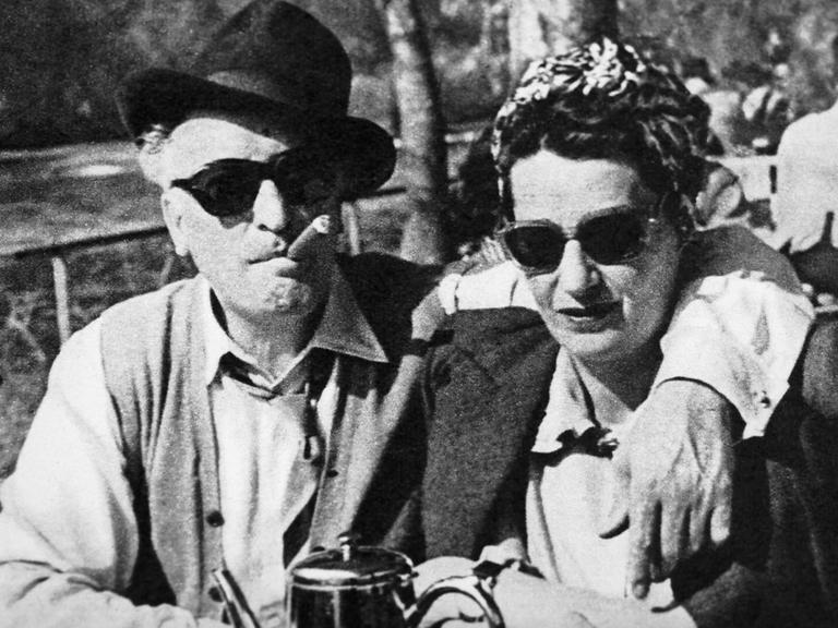 Hans Albers mit Lebensgefährtin Hansi Burg, ca. 1952 