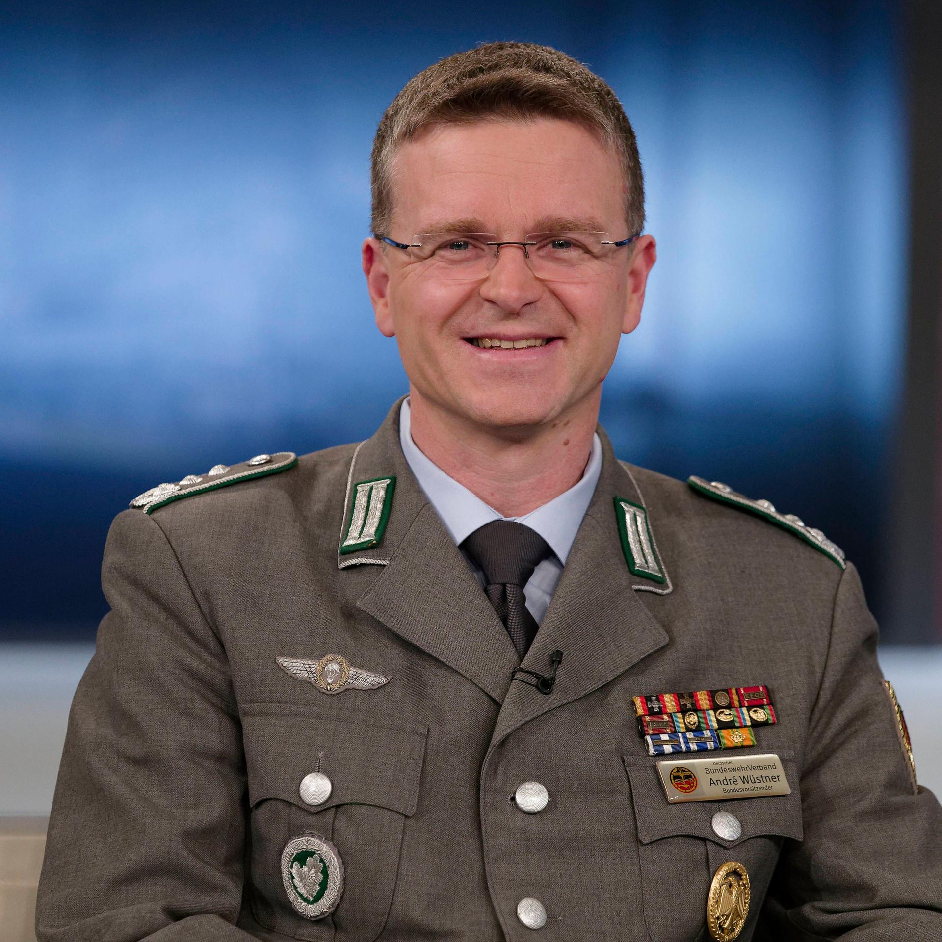 Ukraine-Krieg - Bundeswehrverband: Europa zu schwach gegen Russland