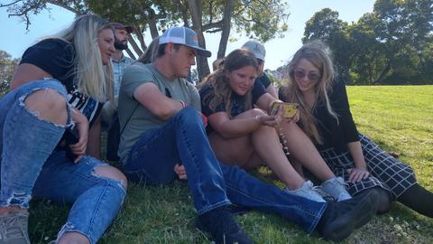 Zach und andere Teilnehmer des American Exchange Project in Kalifornien.