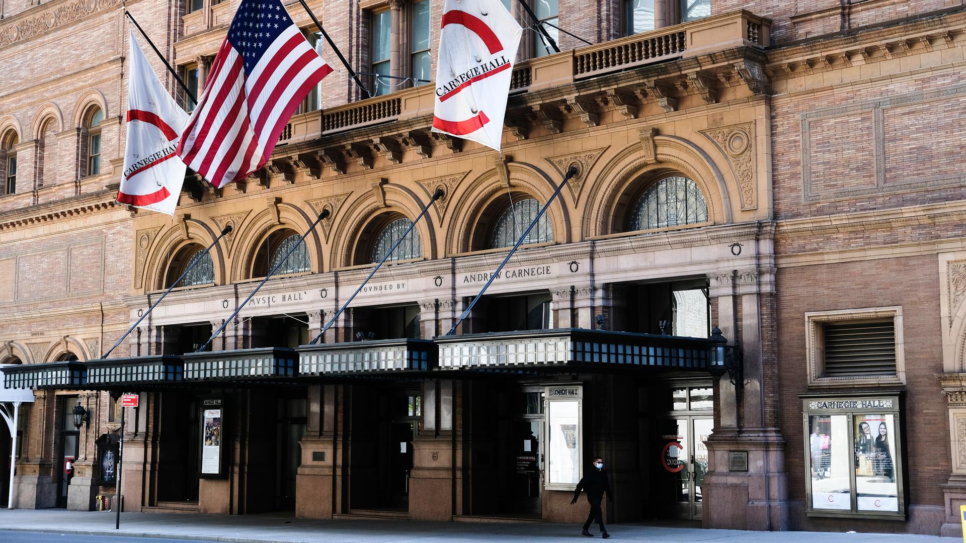 Eingang der Carnegie Hall in New York. Eingang der Carnegie Hall in New York.