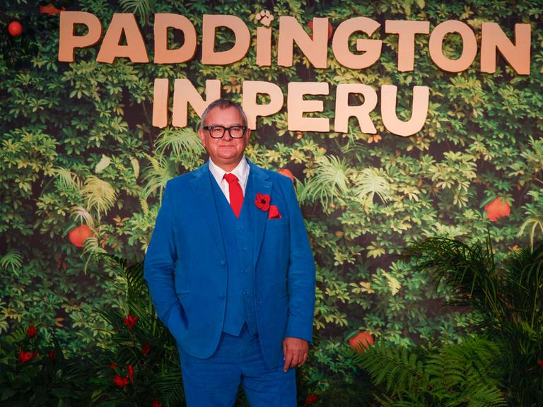 Der britische Schauspieler Hugh Bonneville nimmt an der Weltpremiere von „Paddington in Peru“ im Odeon Luxe am Leicester Square in London teil. Der britische Schauspieler Hugh Bonneville nimmt an der Weltpremiere von „Paddington in Peru“ im Odeon Luxe am Leicester Square in London teil.