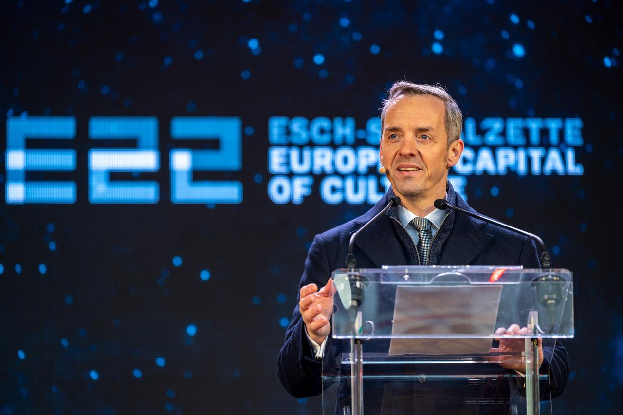 Georges Mischo (Bürgermeister Esch-sur-Alzette) spricht bei der offiziellen Eröffnung von Esch 2022 zur Kulturhauptstadt Europas.
