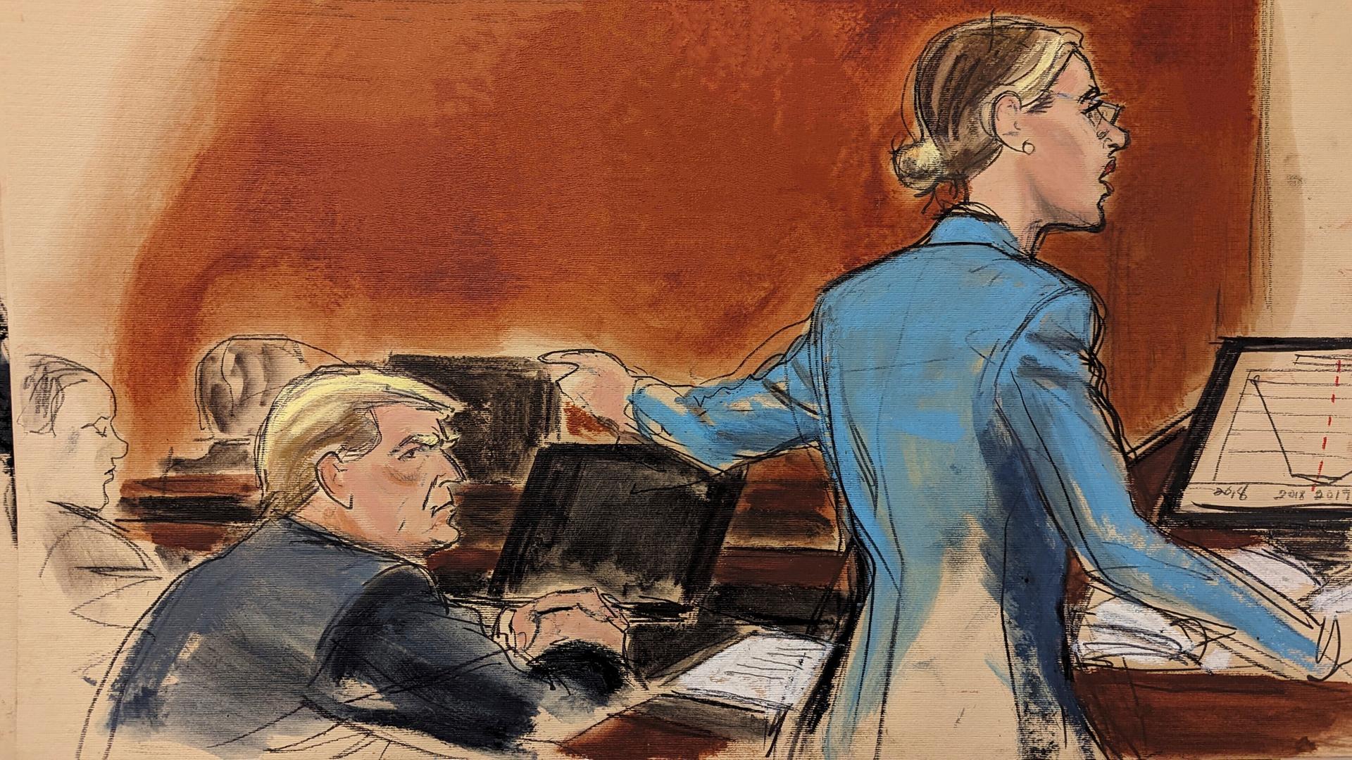 Das Foto zeigt eine Skizze eines Gerichtssaals. Die Zeichung zeigt den ehemaligen Präsidenten Donald Trump und seine Anwältin.