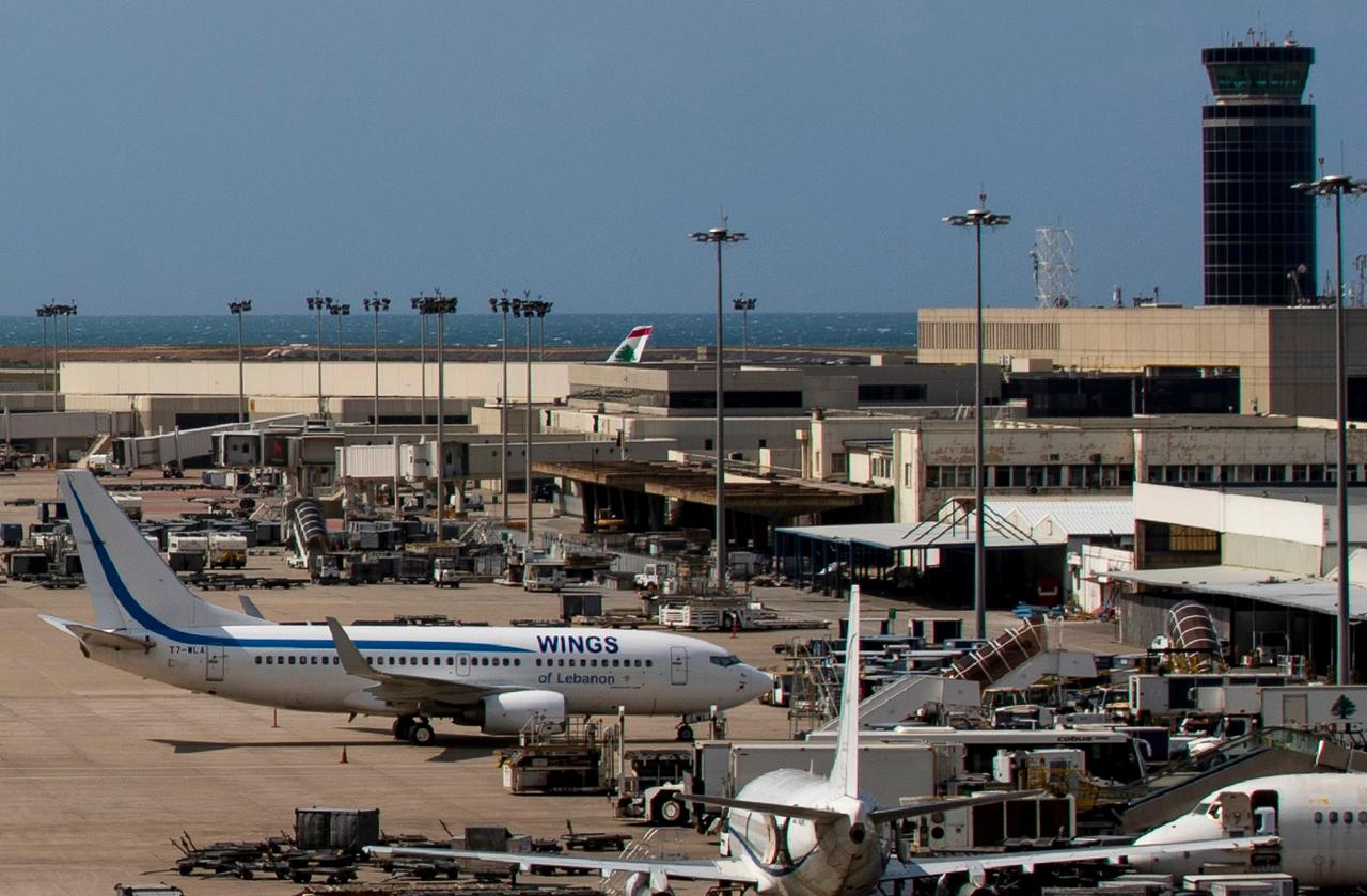 Libanon, Beirut: Flugzeuge stehen auf dem internationalen Flughafen Rafic Hariri in Beirut. 