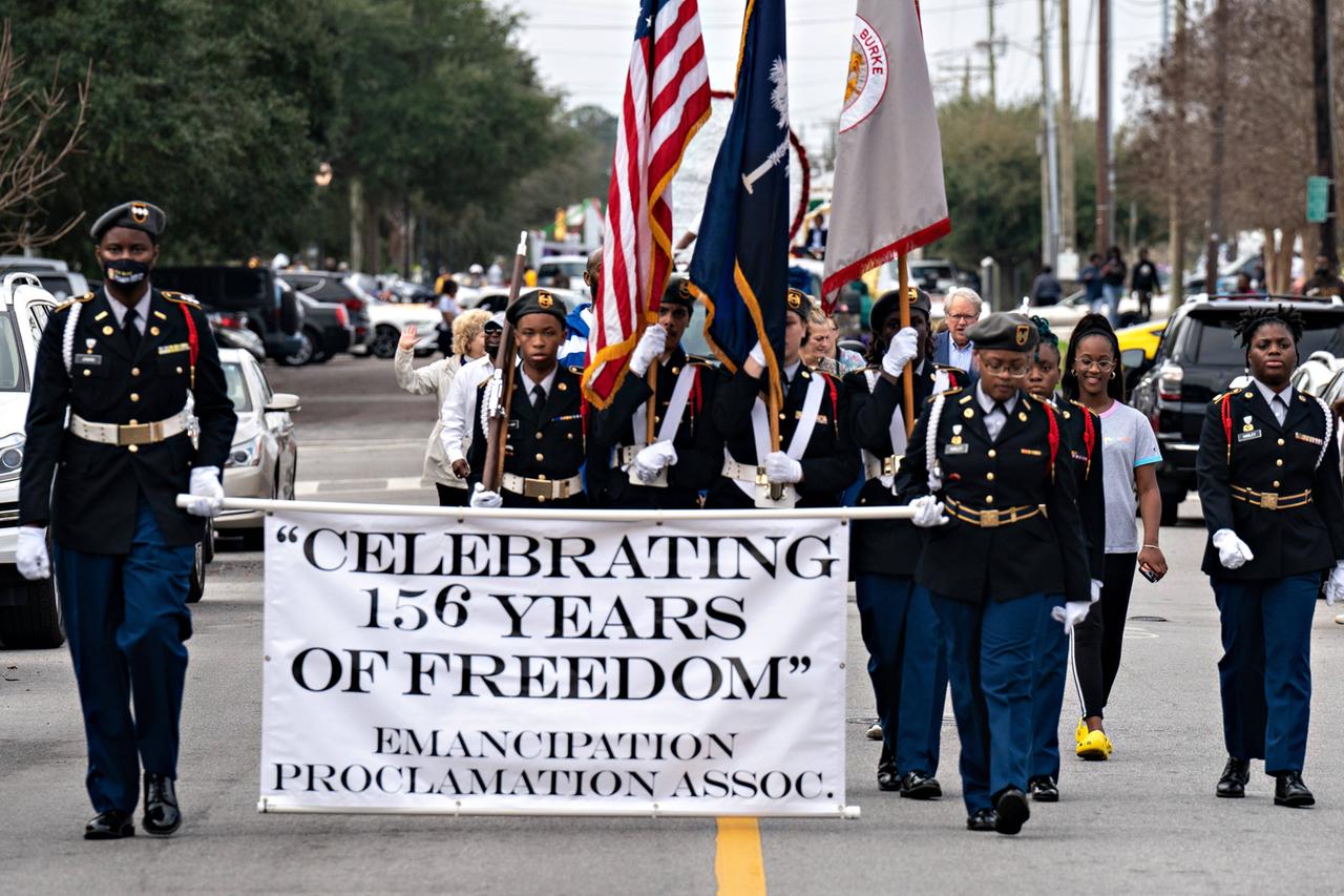 Die "156th annual Emancipation Proclamation parade"  am 1.Januar 2022 in Charleston, South Carolina feiert die Abschaffung der Sklaverei durch Abraham Lincoln am 1. Januar 1863