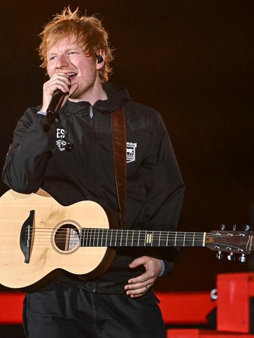 Der britische Singer-Songwriter Ed Sheeran bei einem Konzert in New York City im September 2024