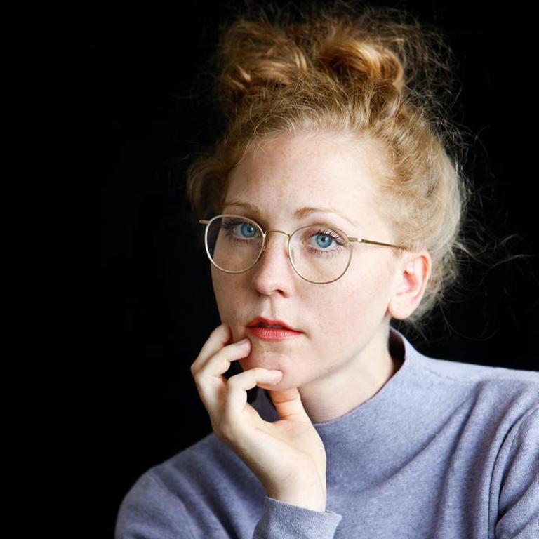 Porträt von Nicola Schubert, Schauspielerin und Autorin