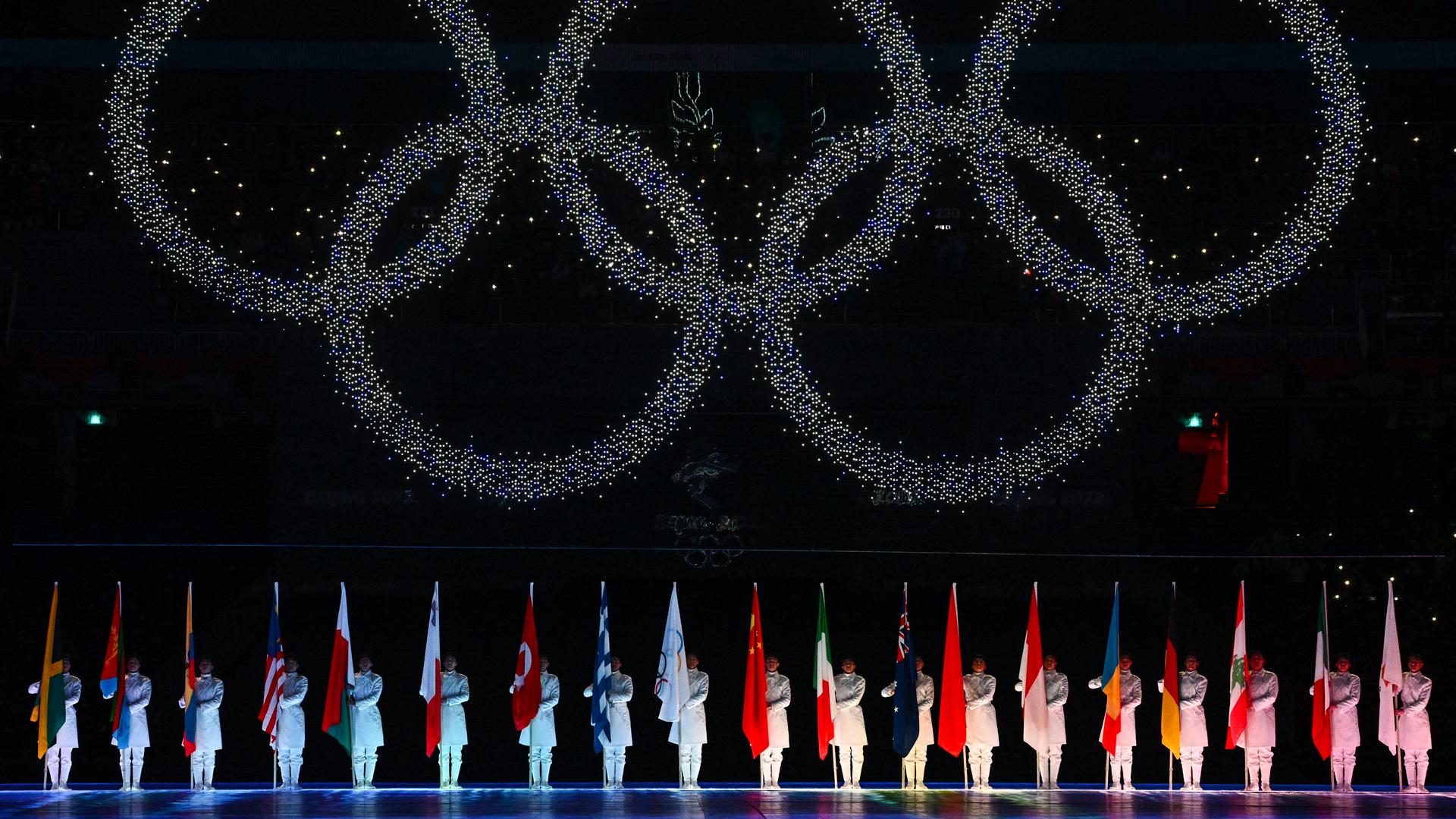 Das Foto zeigt die Abschluss-Feier der Olympischen Winter-Spiele.