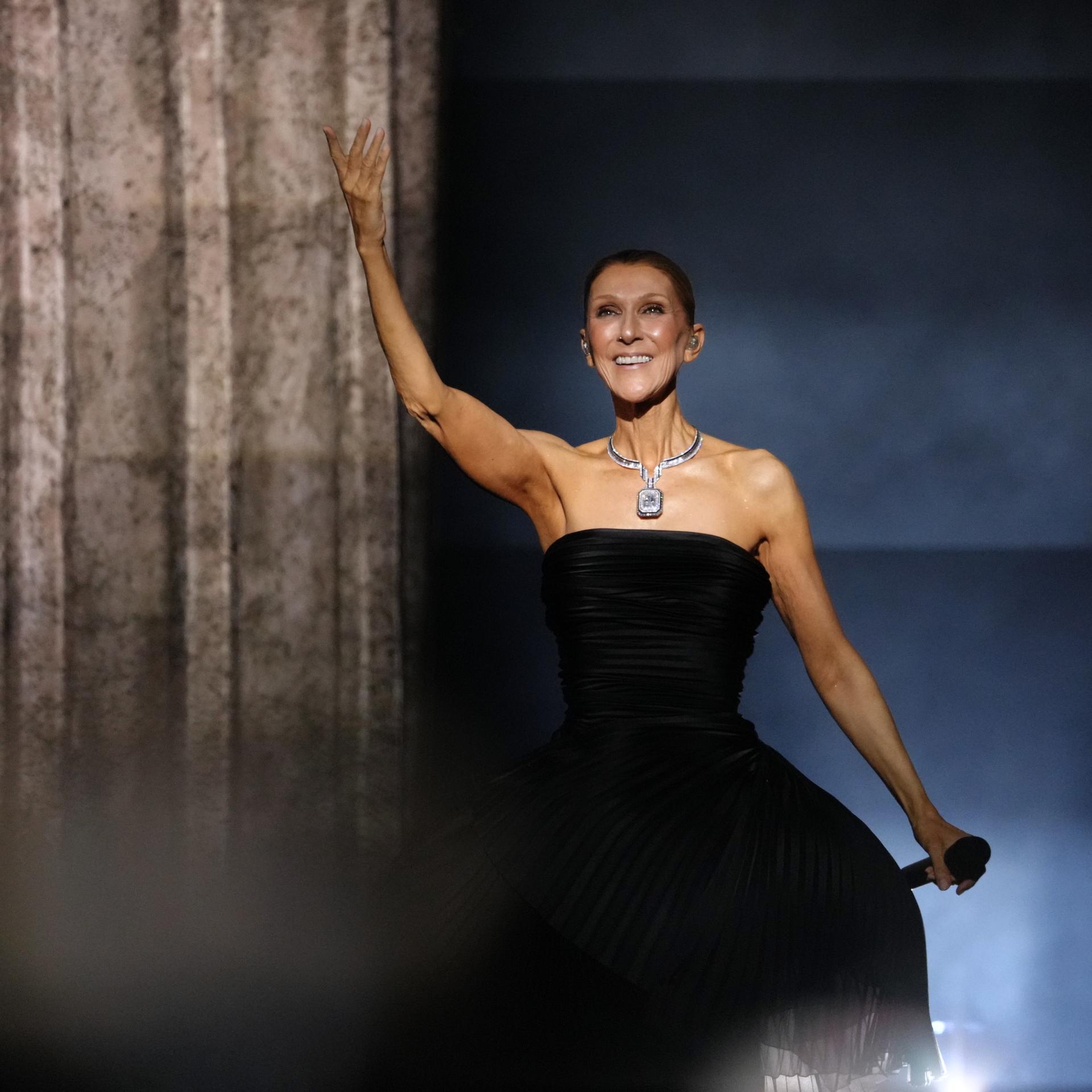 Sängerin Céline Dion steht wieder auf der Bühne.