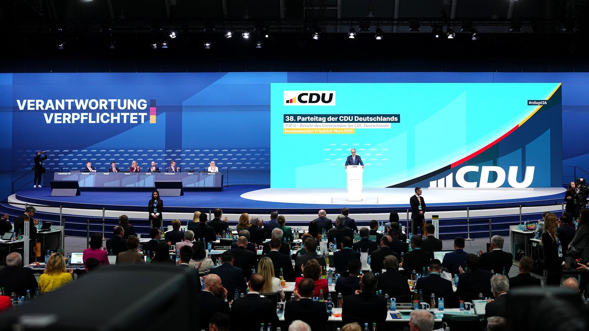 Bundeskanzler Friedrich Merz, CDU-Parteivorsitzender, spricht beim CDU-Bundesparteitag. Bundeskanzler Friedrich Merz, CDU-Parteivorsitzender, spricht beim CDU-Bundesparteitag.