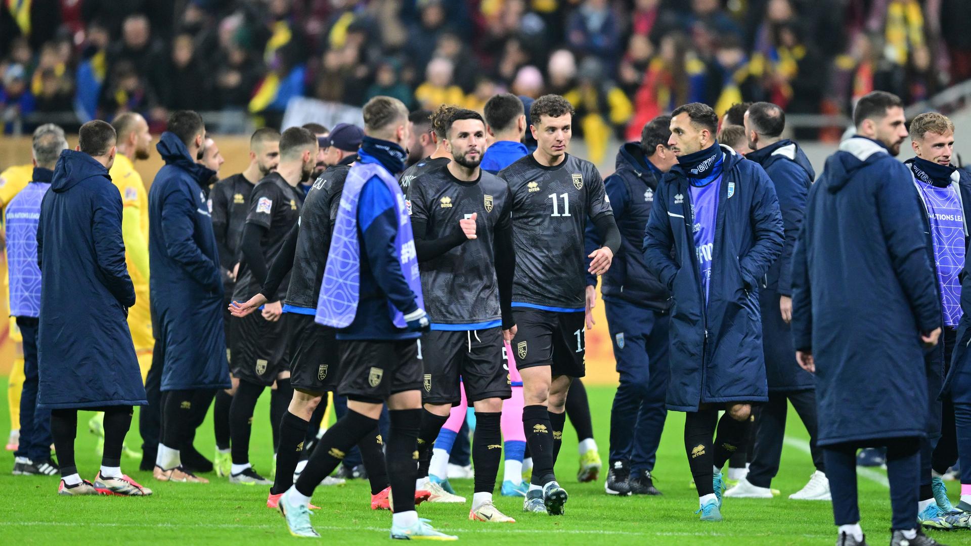 Im Spiel der Nations League gegen Rumänien verlassen die Spieler des Kosovo vorzeitig den Platz.