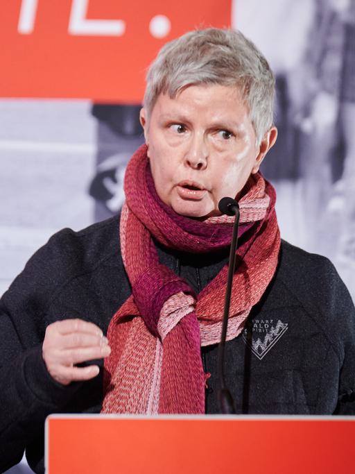 Katina Schubert eröffnet einen kleinen Parteitag zur Berlin-Wahl 2023.