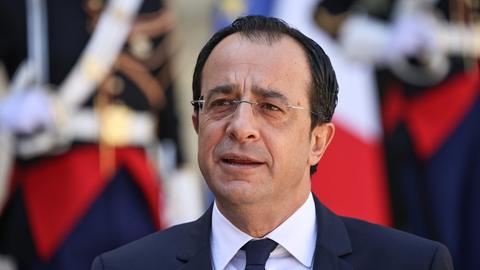 Das Foto zeigt ein Portät des Präsidenten der Republik Zypern, Christodoulidis.
