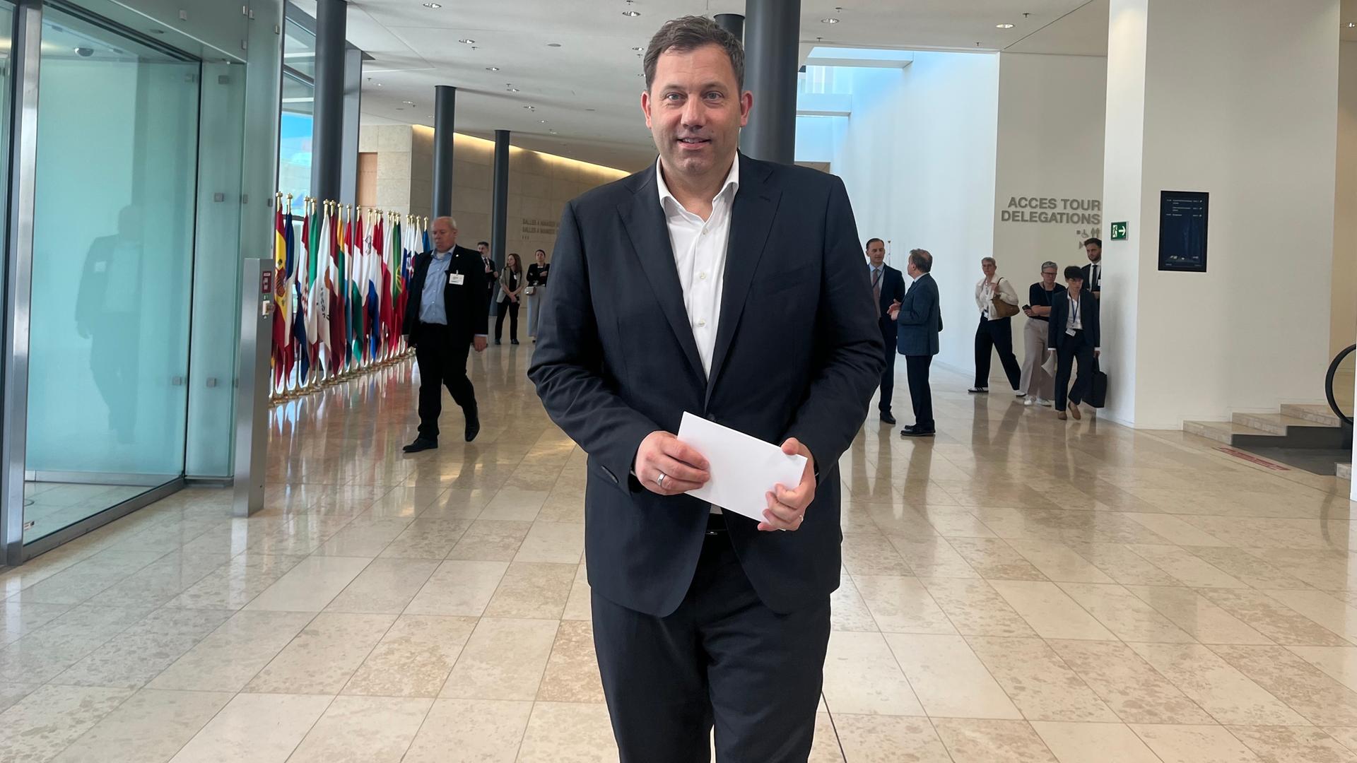 Lars Klingbeil (SPD), Bundesminister der Finanzen, Vizekanzler und SPD-Bundesvorsitzender, kommt zum Treffen der Euro-Gruppe in Luxemburg. Lars Klingbeil (SPD), Bundesminister der Finanzen, Vizekanzler und SPD-Bundesvorsitzender, kommt zum Treffen der Euro-Gruppe in Luxemburg.