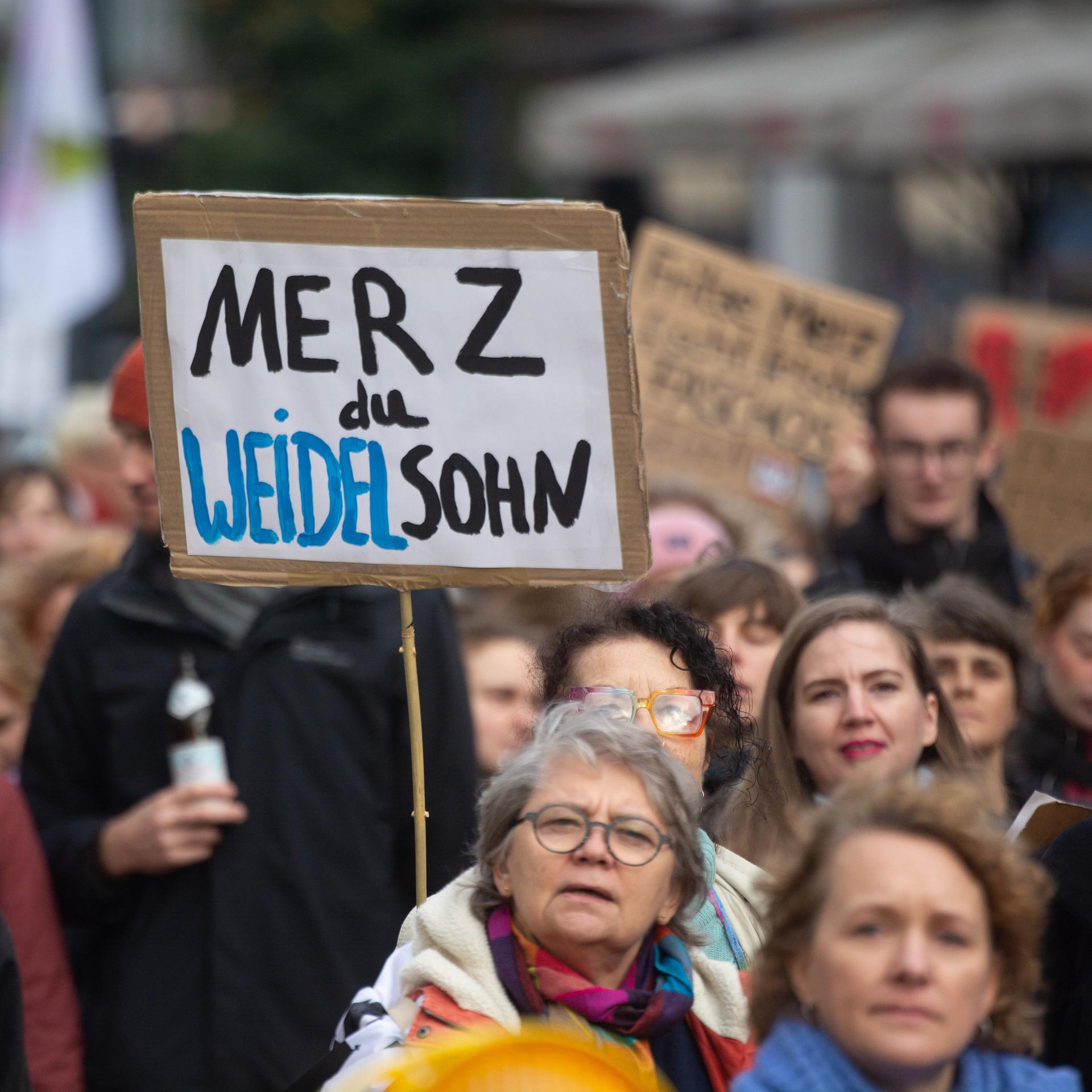 Gilda Sahebi: „Verbinden statt spalten“ – Mehr differenzieren, besser zuhören, weniger bewerten
