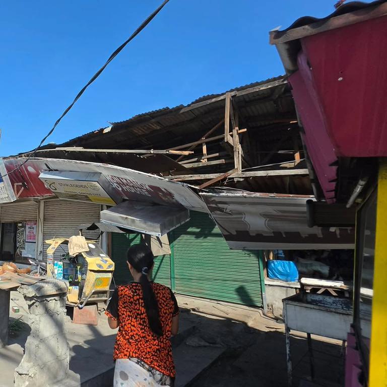 Naturkatastrophe - Tote bei Erdbeben auf Philippinen - Tsuna