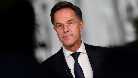 Washington: NATO-Generalsekretär Mark Rutte lächelt in die Kamera.