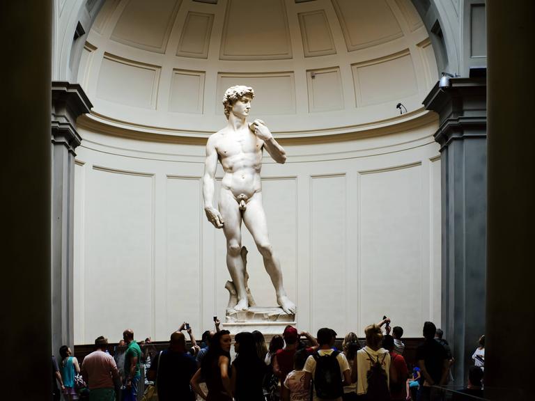 Michelangelos David in der Galleria dell'Accademia in Florenz.