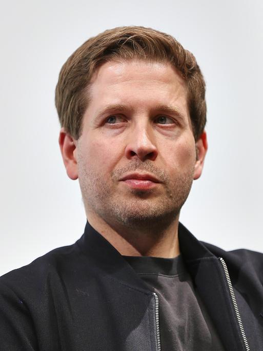 Der frühere SPD-Generalsekretär Kevin Kühnert und heutige Aktivist bei der Bürgerbewegung "Finanzwende" im Porträt. Der frühere SPD-Generalsekretär Kevin Kühnert und heutige Aktivist bei der Bürgerbewegung "Finanzwende" im Porträt.