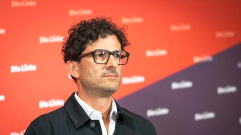 Luigi Pantisano, Vorsitzender der Partei Die Linke, aufgenommen im Rahmen einer Pressekonferenz [press conference] in Berlin, 27.07.2026