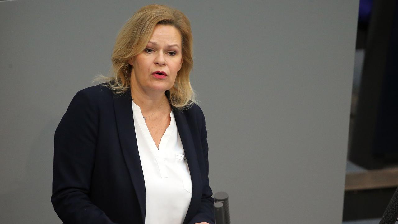 Kriminalität - Bundesinnenministerin Faeser Für Lockerung Bei ...