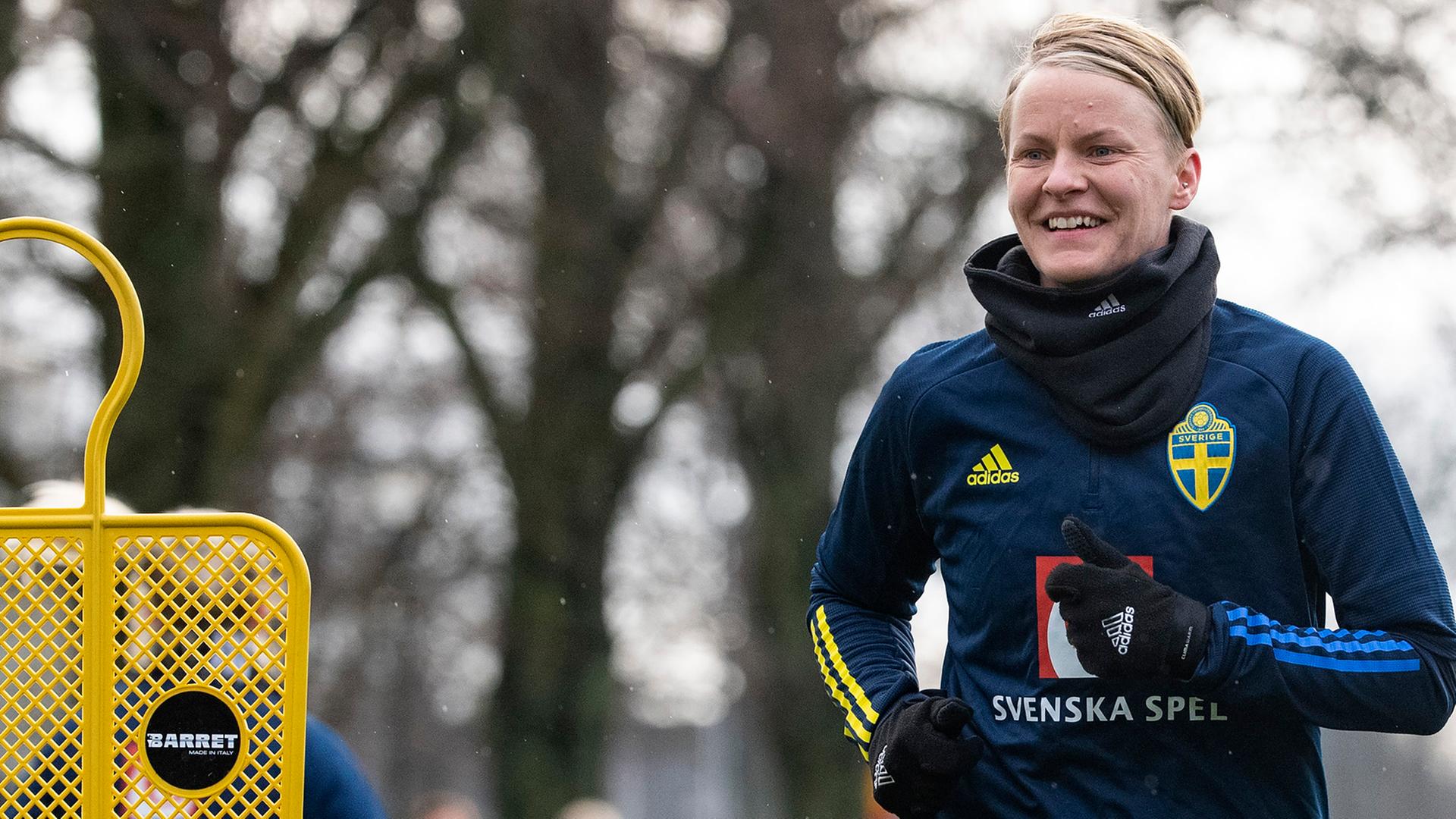 Schwedens Fußballerin Nilla Fischer beim Training mit der Nationalmannschaft Schwedens Fußballerin Nilla Fischer beim Training mit der Nationalmannschaft