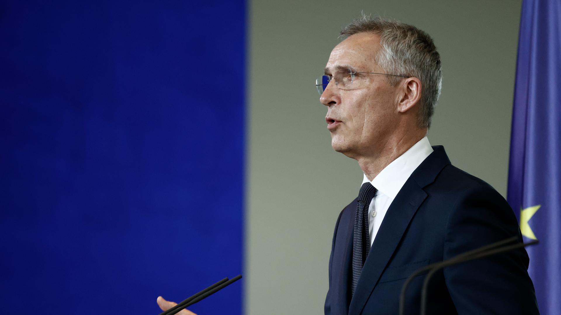 Ukraine-Krieg - NATO-Generalsekretär Stoltenberg Erteilt Schnellem ...