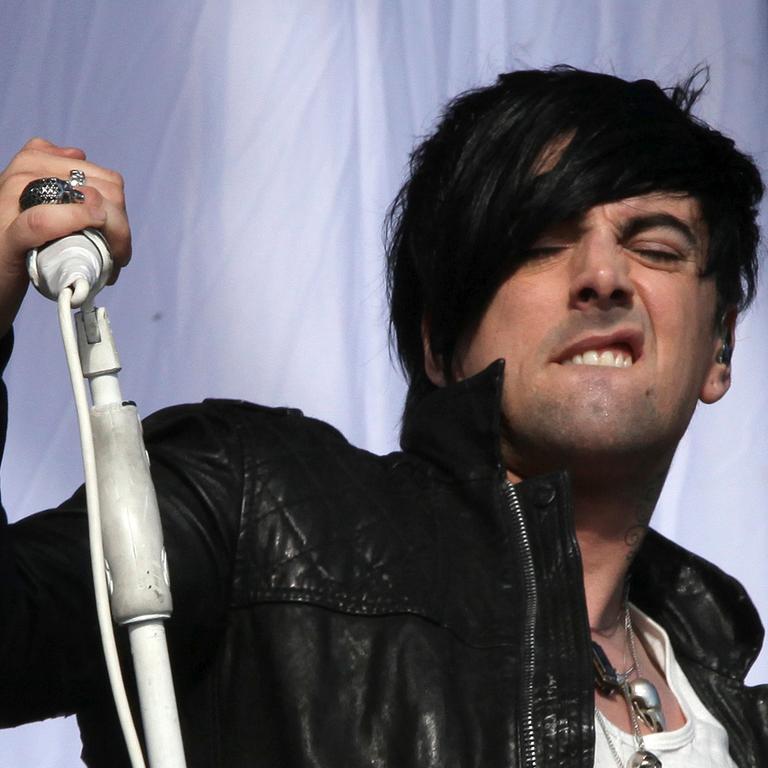Großbritannien - Ehemaliger "Lost Prophets"-Sänger und Sexualstraftäter Ian Watkins im Gefängnis erstochen