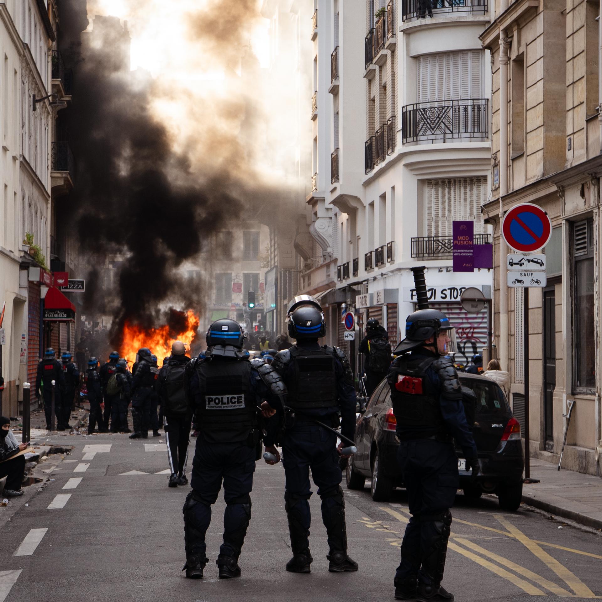 Frankreich außer Kontrolle? - Krawalle, Polizeigewalt und Wahlkampf