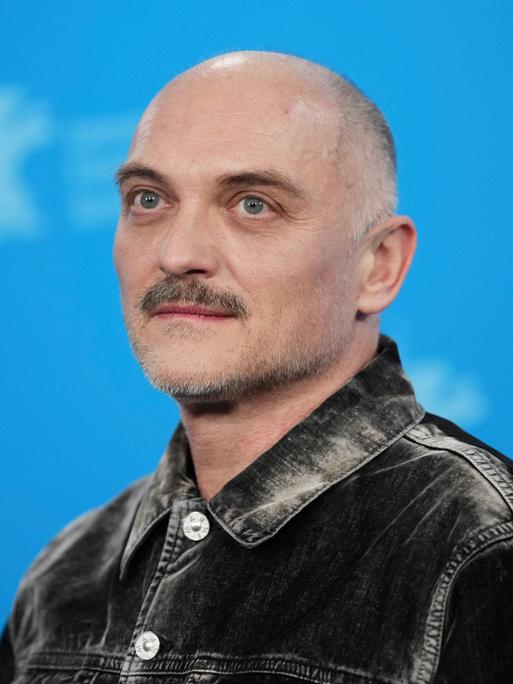 Der österreichische Regisseur Markus Schleinzer posiert beim Fototermin für den Film "Rose" während der Internationalen Filmfestspiele in Berlin 2026