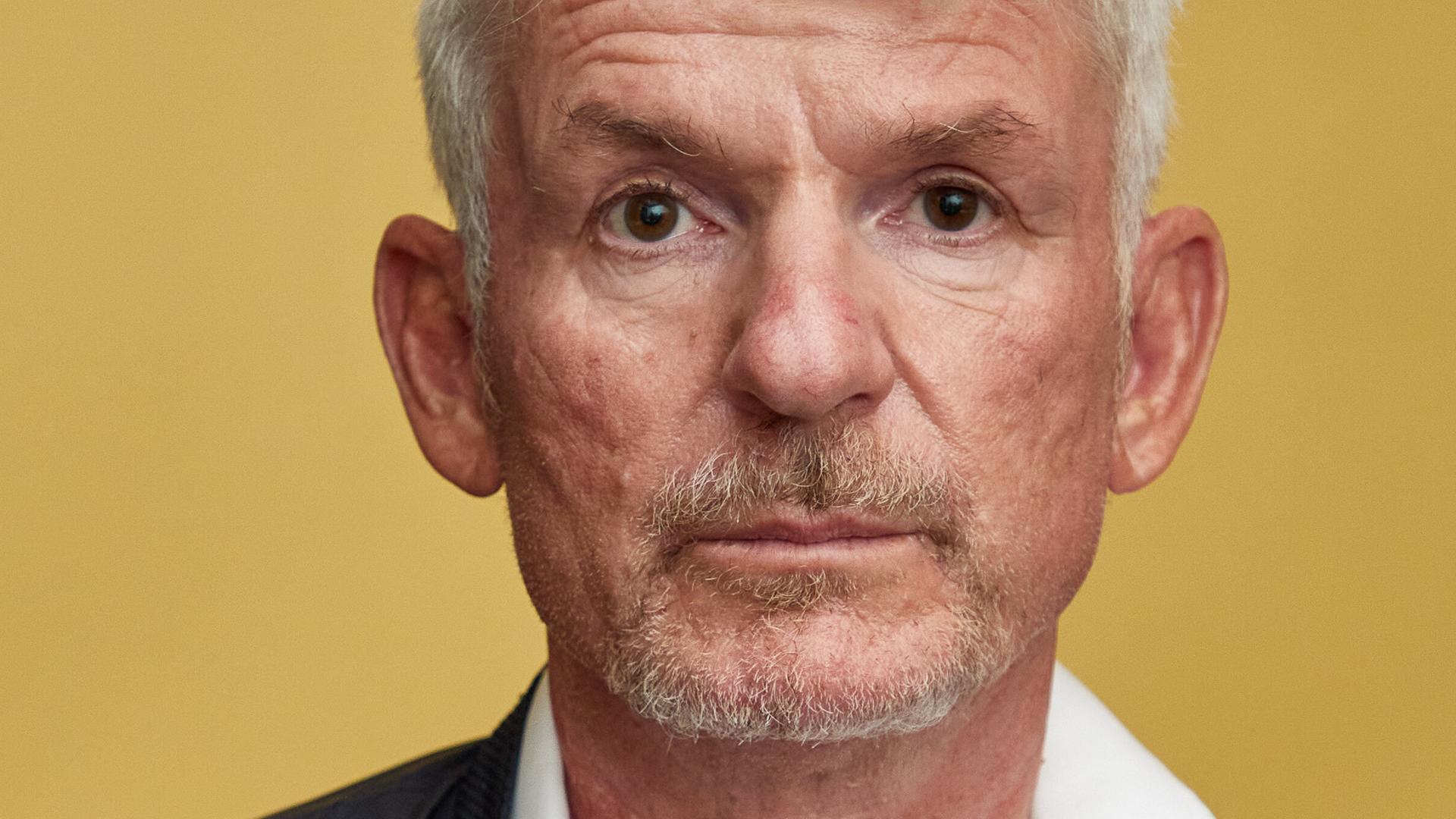 Der Autor Heinz Strunk im Porträt. Der Autor Heinz Strunk im Porträt.