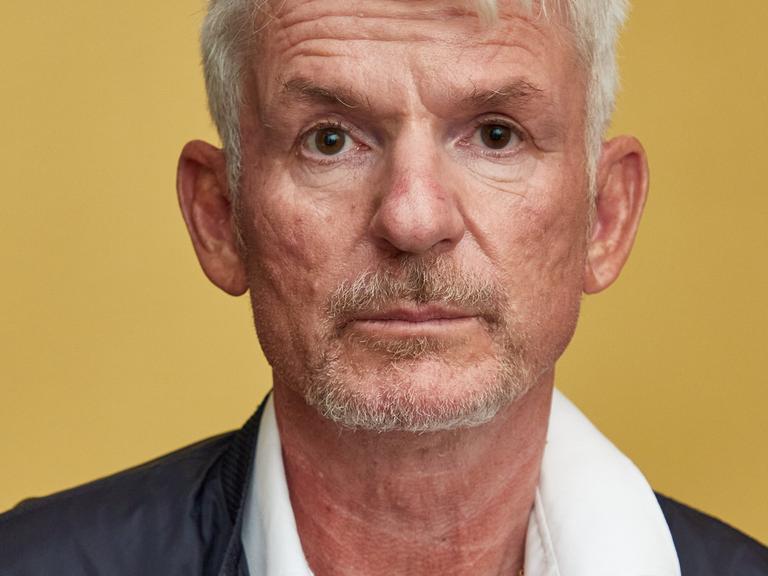Der Autor Heinz Strunk im Porträt. Der Autor Heinz Strunk im Porträt.