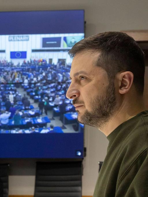 Das Europäische Parlament zeichnet das ukrainische Volk mit dem Sacharow-Preis aus - Präsident Wolodymyr Selenskyj ist live dabei via Videoschalte