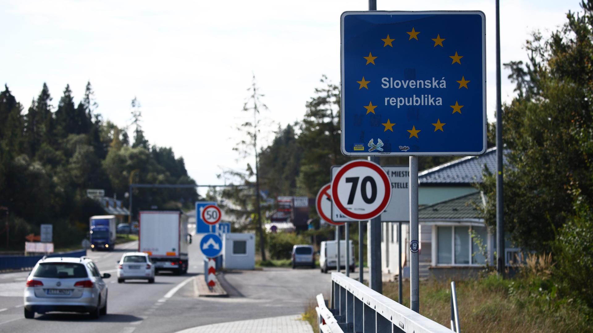 Slowakei, Trstena: Grenze zwischen Polen und der Slowakei Slowakei, Trstena: Grenze zwischen Polen und der Slowakei
