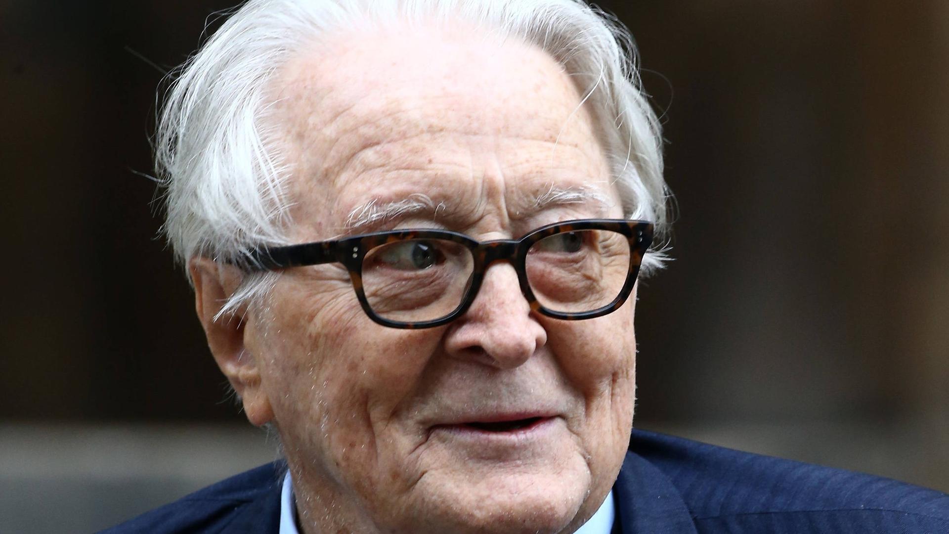 Der frühere französische Außenminister Roland Dumas Der frühere französische Außenminister Roland Dumas