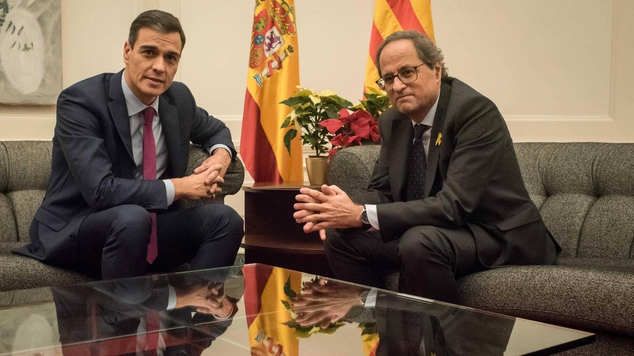 Der Spanische Premierminister Pedro Sanchez und der Regionalpresident Kataloniens Quim Torra während eines Krisengesprächs in Barcelona.