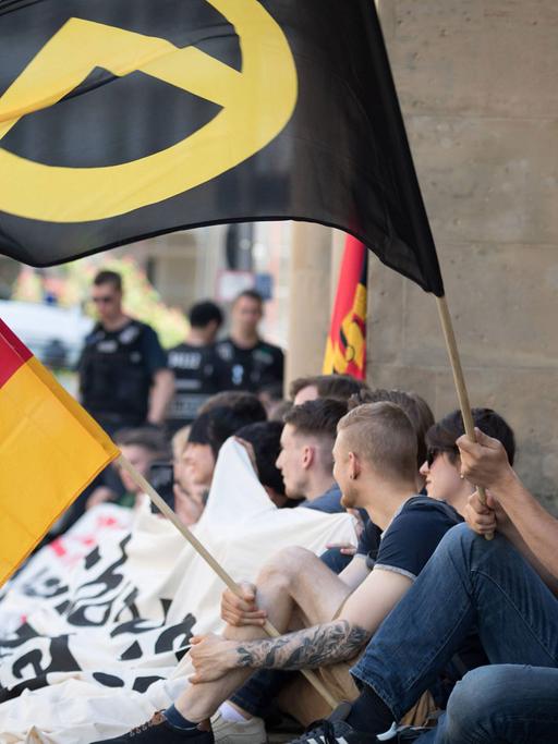 Mitglieder der rechten "Identitären Bewegung" bei einer Demonstration in Berlin