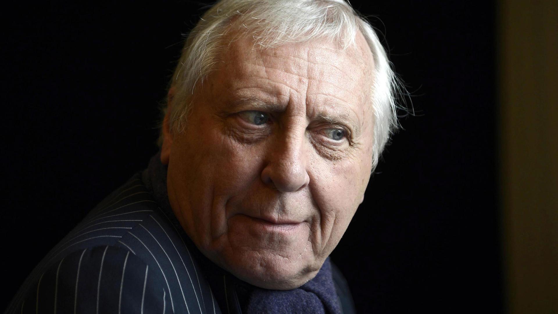 Der britische Filmregisseur und Künstler Peter Greenaway beim Fototermin für die Aufführung seines Films "Goltzius and the Pelican Company" in Rom, aufgenommen am 11.11.2014.