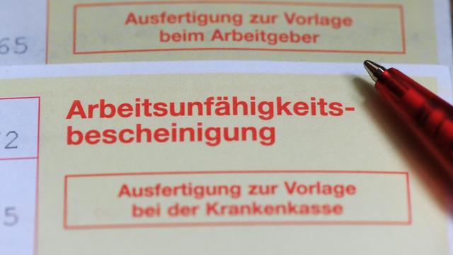 Eine Arbeitsunfähigkeitsbescheinigung zur Vorlage bei der Krankenkasse.