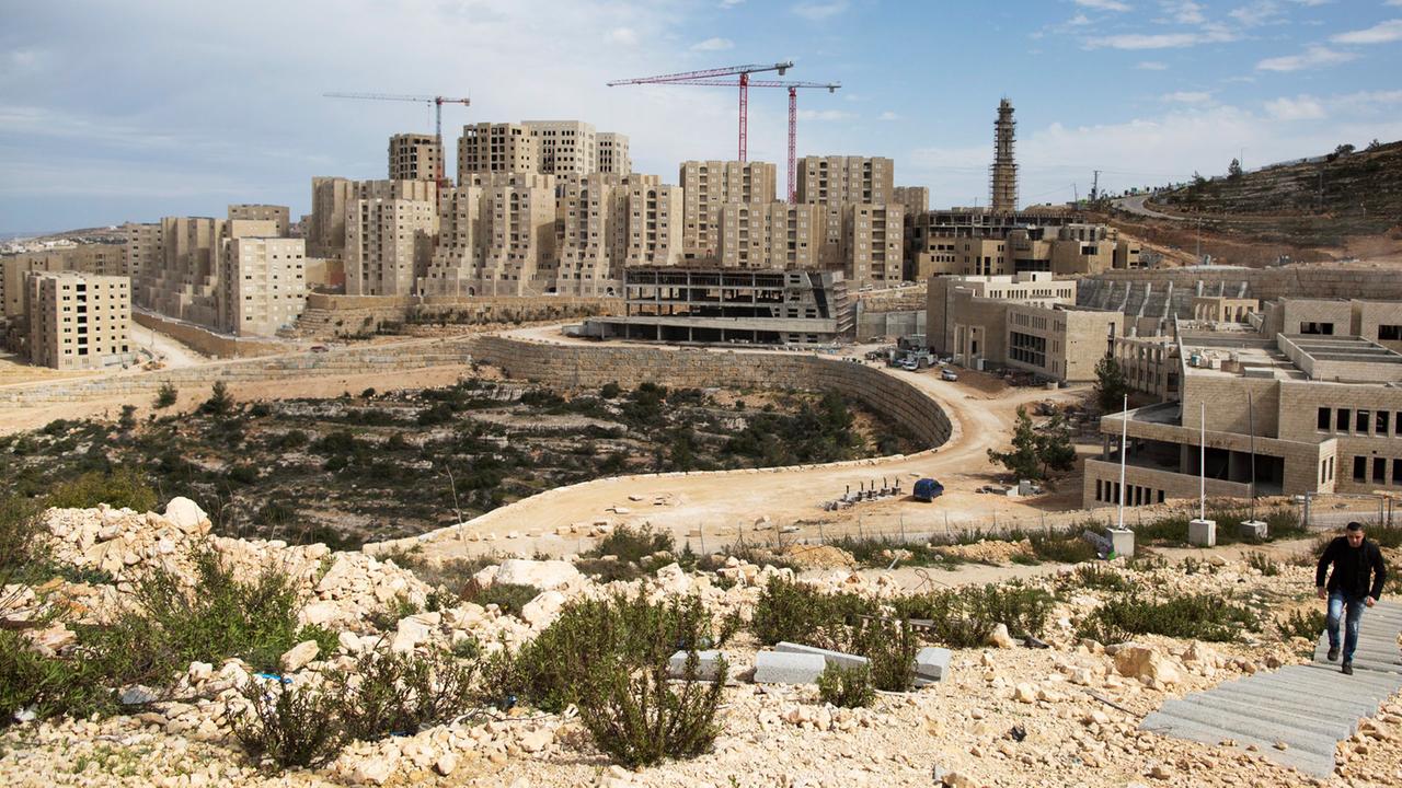 Die neue palästinensische Stadt Rawabi entsteht nördlich von Ramallah im Westjordanland.
